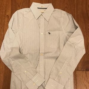 Men’s Casual Shirt. NEW!